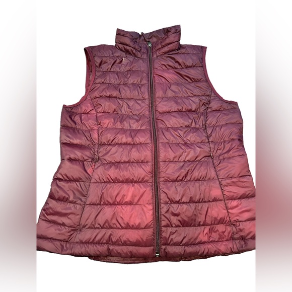 Custom embroidered Amazon basics vest - Picture 1 of 3